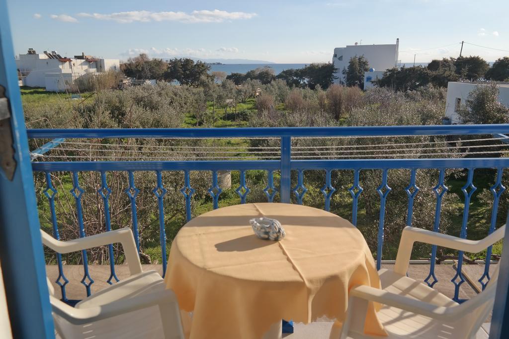 Mina'S Studios In Naxos Island Agios Prokopios  Phòng bức ảnh