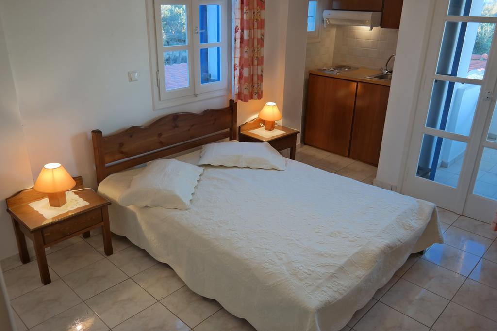 Mina'S Studios In Naxos Island Agios Prokopios  Phòng bức ảnh
