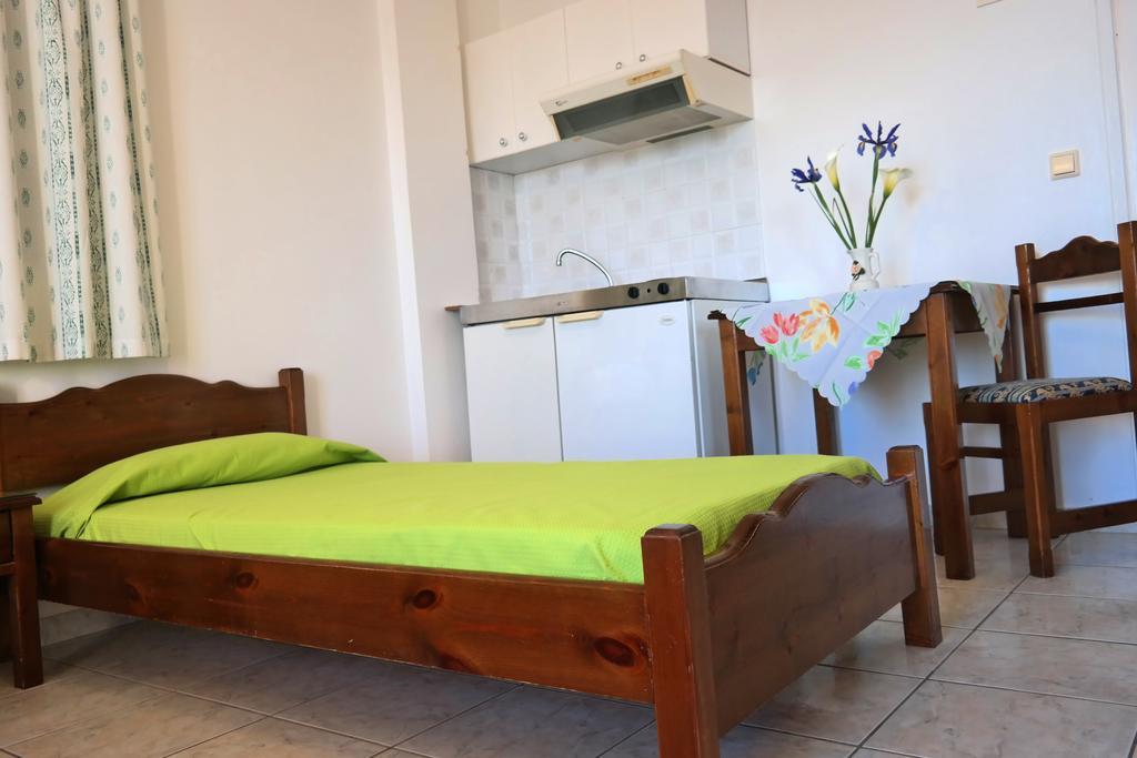 Mina'S Studios In Naxos Island Agios Prokopios  Ngoại thất bức ảnh