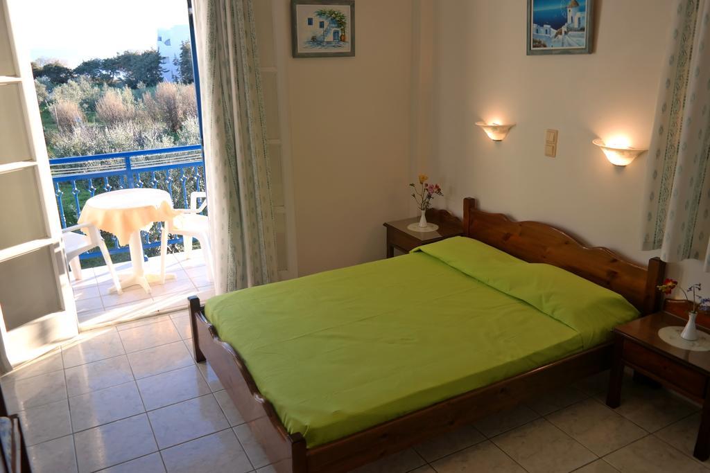Mina'S Studios In Naxos Island Agios Prokopios  Ngoại thất bức ảnh