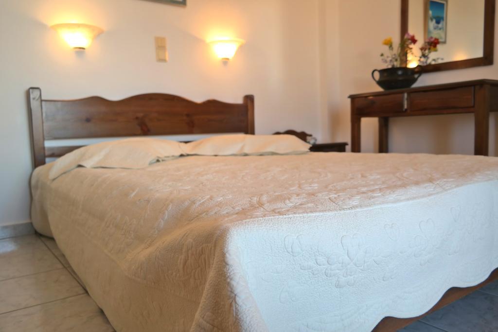 Mina'S Studios In Naxos Island Agios Prokopios  Phòng bức ảnh