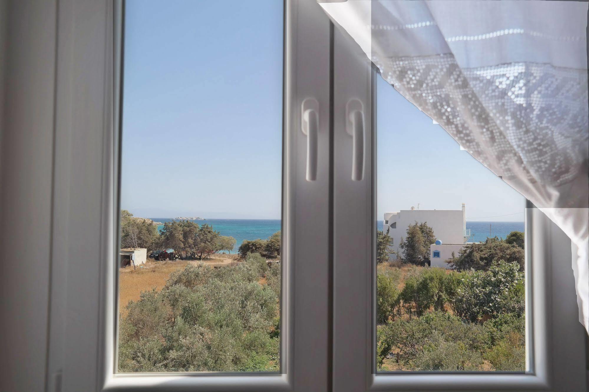 Mina'S Studios In Naxos Island Agios Prokopios  Ngoại thất bức ảnh